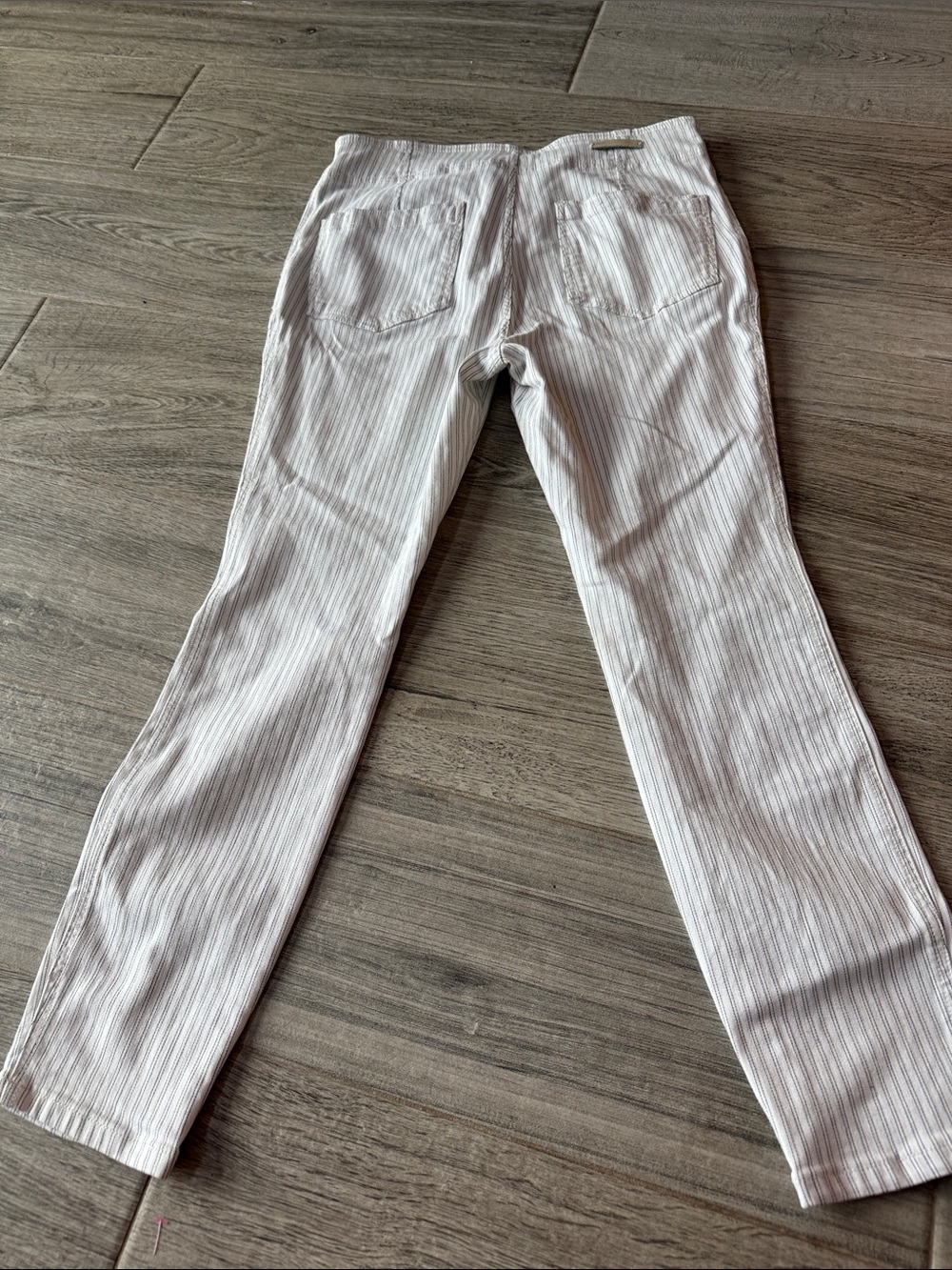 Anthropologie -pilcro and the Letterpress White high rise Pants with Stripes - Picture 8 of 10